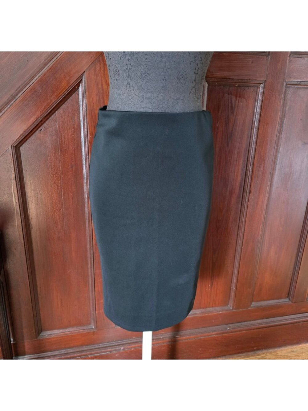 Catherine Malandrino Black Pencil Skirt With Back Zipper Size 4 Polyester Blend